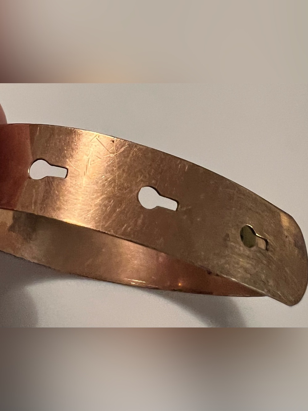 Rose Gold color Authentic vintage Etched “Victorian belt” Bracelet as-is Bangle - Picture 8 of 14